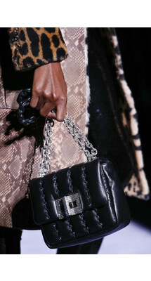 Detalis Tom Ford Fall 2018 Ready-to-Wear Детали Том Форд осень зима 2018 коллекция Tom Ford TF неделя моды в Нью Йорке Tom Ford Mainstyles